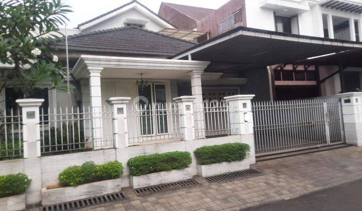 Rumah di Bintaro Sektor 1 dekat dengan Bintaro Plaza 1