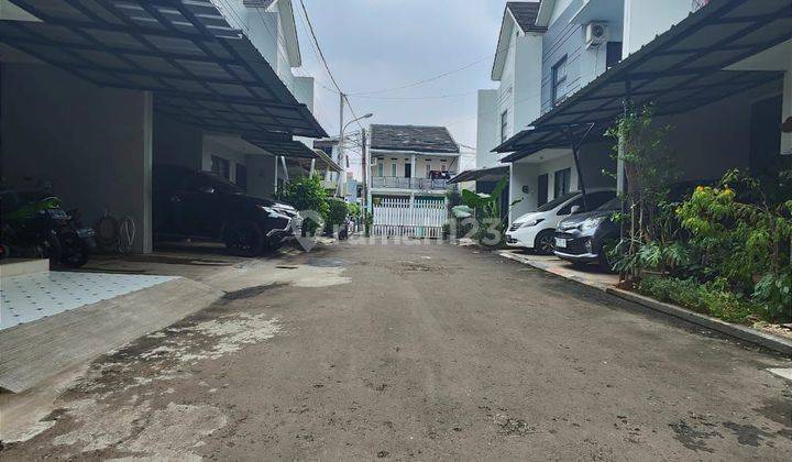 Rumah 2 Lantai Full Furnished Dekat Stasiun Sudimara 2