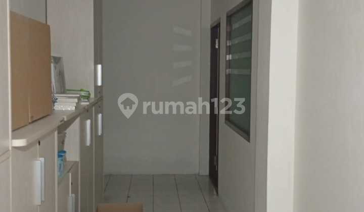 Dibawah NJOP Siap Huni, Ruko, 5 Lantai di Roxy Hasyim Ashari Dibawah NJOP Siap Huni, Ruko, 5 Lantai di Roxy Hasyim Ashari