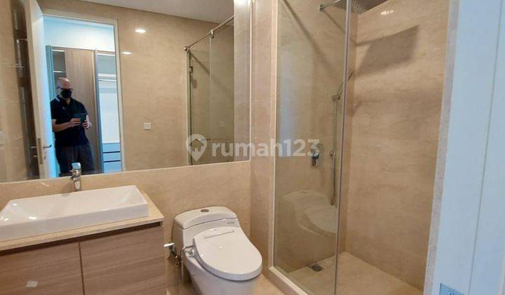 Apartement 57 Promenade 2 BR Semi Furnished Baru 24