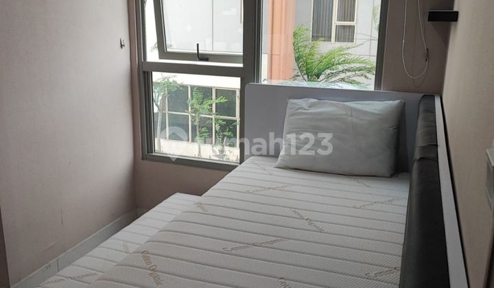 Gold Coast 2 Bedroom Apartment Furnished 2