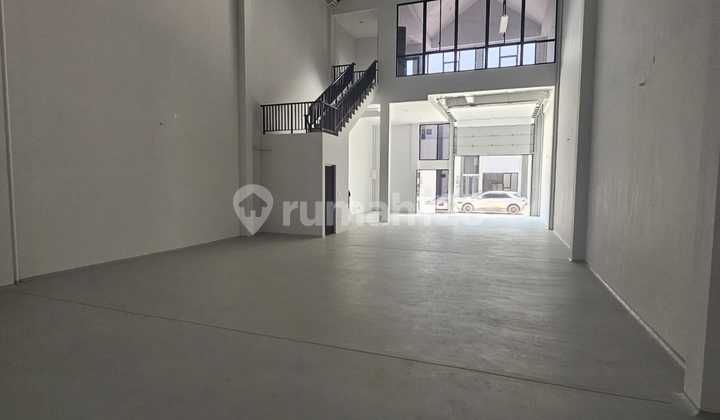 Gudang uk 9x30 brand new di Pantai Indah Kapuk 2, Jakarta Utara