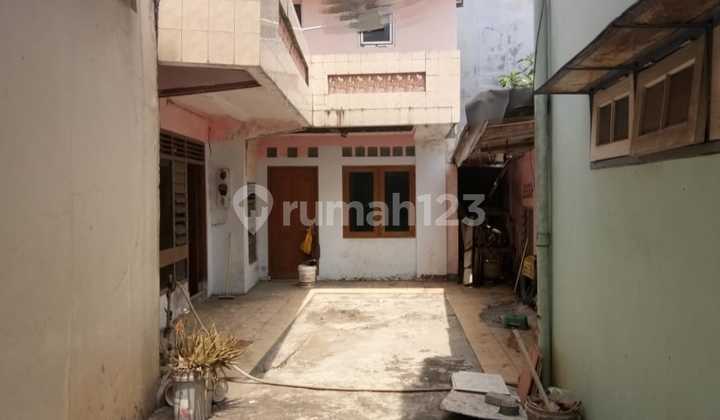 Dijual Rumah Tua Itung Tanah di Jalan Rajawali Industri Belakang Hotel Grand Orchard Kemayoran