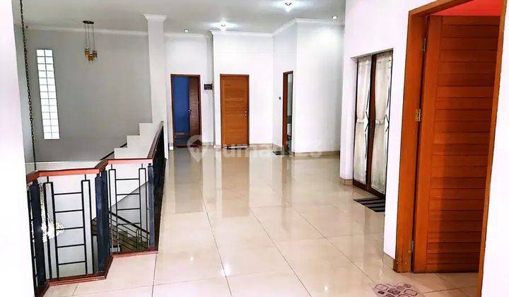 Disewa Rumah Full Furnished Senayan, Jakarta Selatan 2