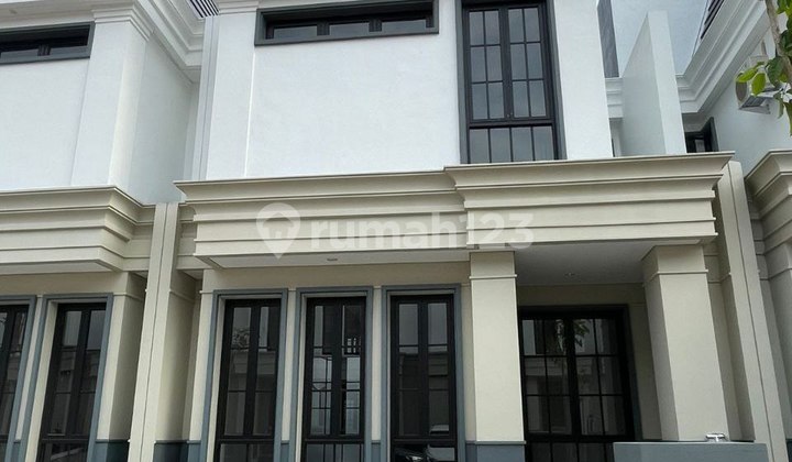 CHEAP, Brand New The White House Dian Istana 2
