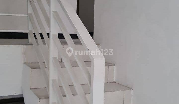 Rumah 2 Lantai Perum Sentra Point One Gate System 2