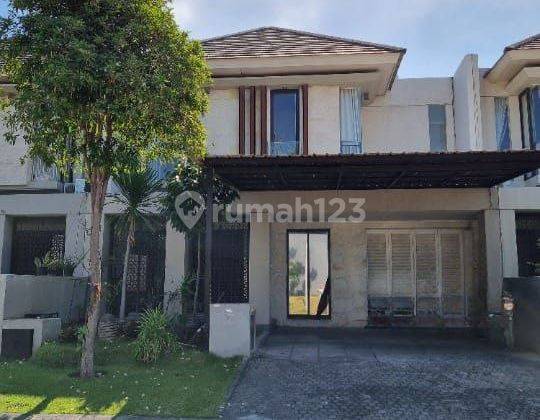 Rumah Astoria Park Babatan Pantai Semi Furnished Hadap Taman 1