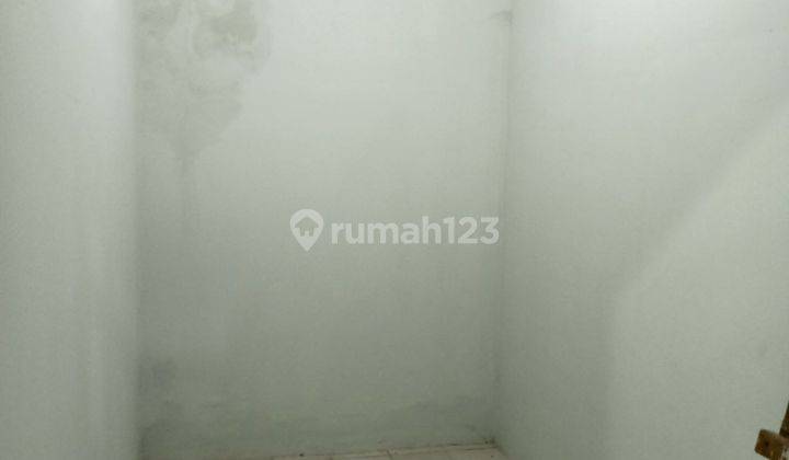 Rumah Kedung Anyar, Strategis Row Jalan 2 Mobil 6