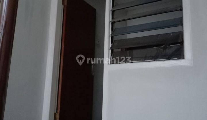 Rumah Kedung Anyar, Strategis Row Jalan 2 Mobil 10