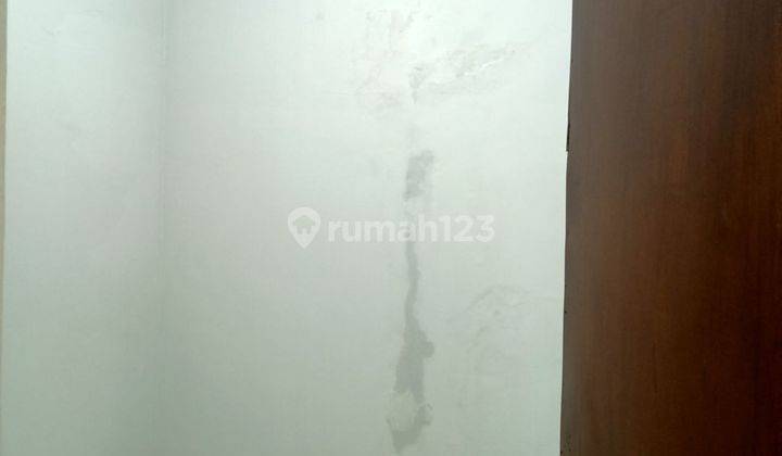 Rumah Kedung Anyar, Strategis Row Jalan 2 Mobil 12