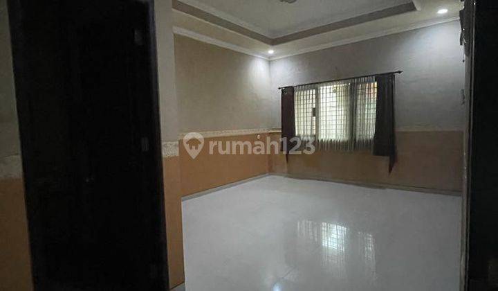 Disewakan Rumah 2 Lantai Daerah Peneleh, Embong Akoso, Undaan 2
