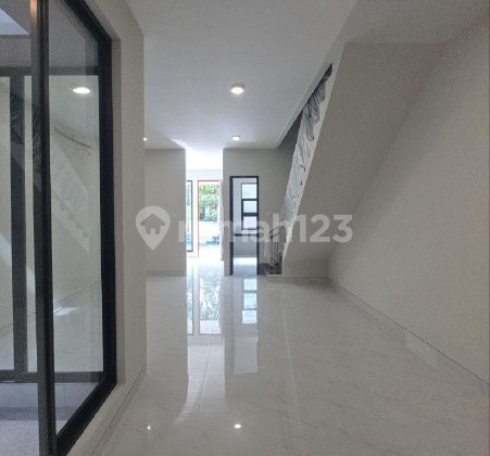 2 UNIT RUMAH BARU GRESS DI BARUK, RUNGKUT, DESIGN INNER GARDEN 2 UNIT RUMAH BARU GRESS DI BARUK, RUNGKUT, DESIGN INNER GARDEN