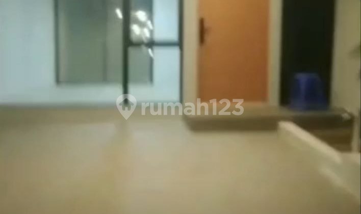 Rumah Bagus 3 Lantai di CITRALAND (Northwest Central) 1