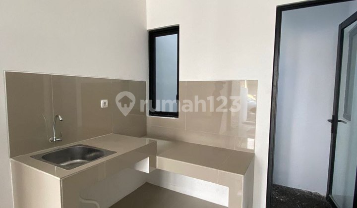 Regency One Babatan Pantai House, Equipped with AC and Water Heater. 2