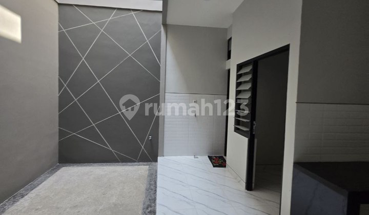 READY, RUMAH NEW GRESS 2 UNIT JEJER DI KUTISARI INDAH UTARA