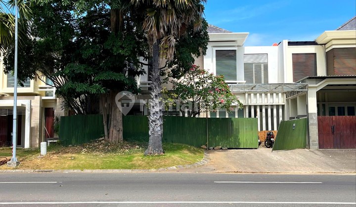 Rumah Palm Beach, Pakuwon City Strategis Siap Huni Fully Furnished  1