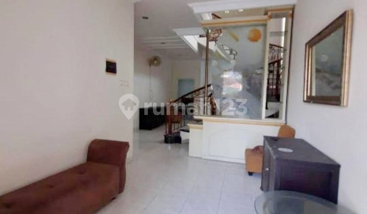 Tenggilis 2-Story House Ready to Occupy Furnished, COMPLETELY RENOVATED.