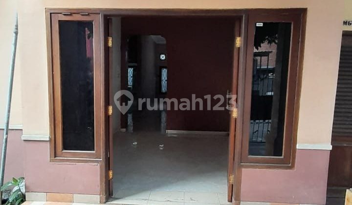 BU POLL, Rumah Medayu Utara STRATEGIS, DEKAT UPN BU POLL, Rumah Medayu Utara STRATEGIS, DEKAT UPN