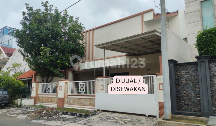 Rumah 2 Lantai Terawat Dharmahusada Indah (Semi Furnish)