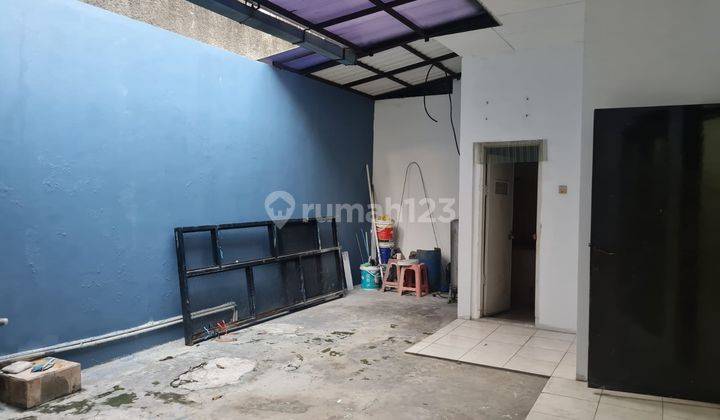 Rumah Minimalis Cantik di Taman Kopo Indah 3 1