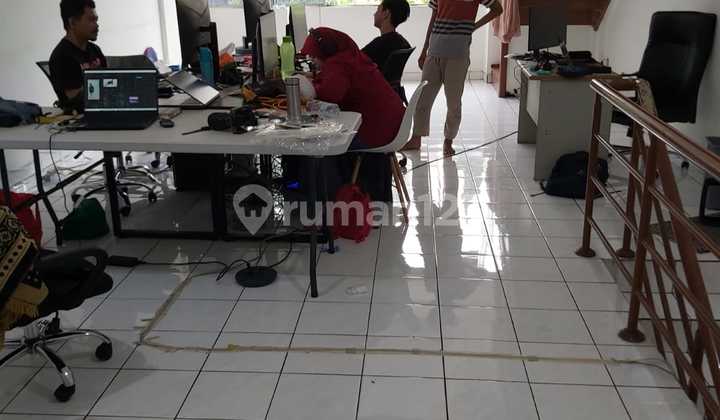 Disewakan Atau di Jual Ruko 3 Lantai di Sidomukti Pahlawan 2