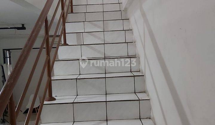 Disewakan Atau di Jual Ruko 3 Lantai di Sidomukti Pahlawan 8