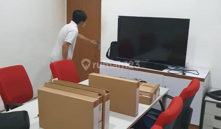 Disewakan Rumah Cantik Nyaman Hoek di Sayap Riau  3