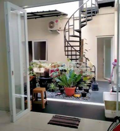 Disewakan rumah minimalis pusat kota di Sayap Peta 1