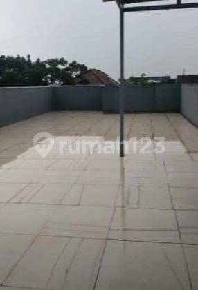 Disewakan rumah minimalis pusat kota di Sayap Peta 6