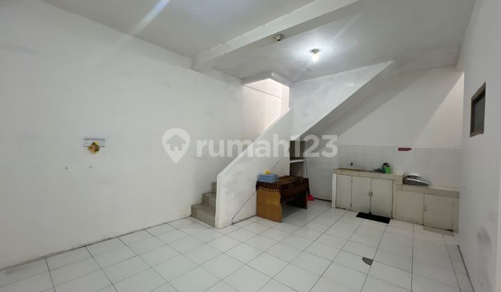 rumah siap huni minimalis 2 lantai di jalan peta 1