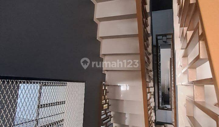 ruko baru dan kualitas bangunan oke di holis area 2