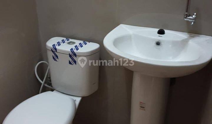 Rumah Baru Minimalis Modern Terawat Nyaman di Sayap Kurdi 2