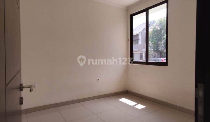 Rumah Minimalis Nyaman di Summarecon 2 Lantai 1