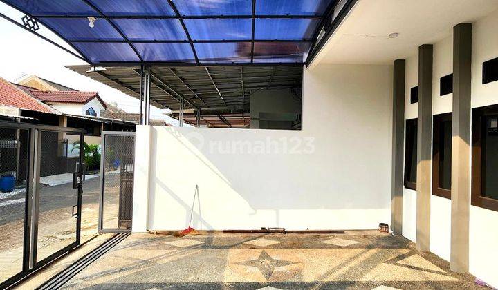 Rumah Minimalis Cantik di Taman Kopo Indah 3 2