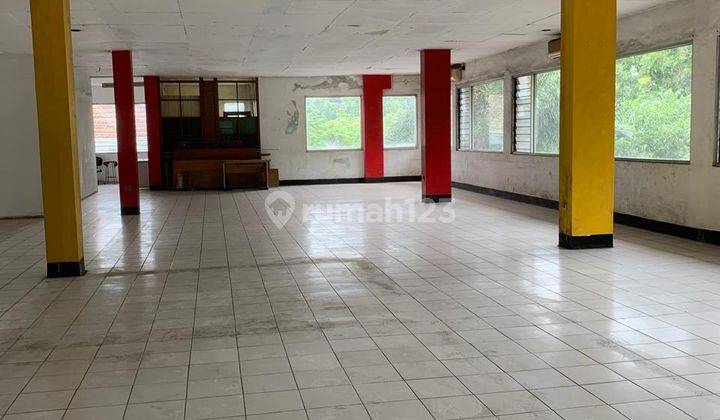 Gedung 3 Lantai Disewa Perlantai Strategis 2