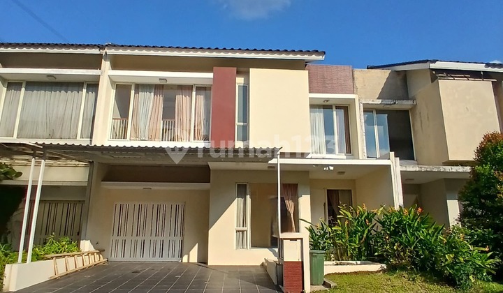 For Rent 2-Story House in Kebayoran Bintaro Jaya For Rent 2-Story House in Kebayoran Bintaro Jaya