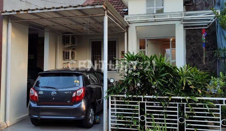 Rumah Cantik 2 Lantai Siap Huni Di Graha Raya Sc13321 1