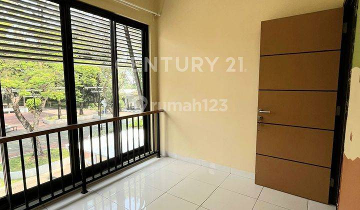 Jual Cepat Rumah 2 Lantai Full Renov Siap Huni Di Sektor 9 Bintar 2