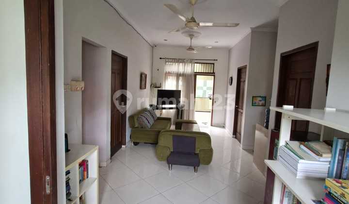 Rumah Koskosan 2 Lantai SHM di Pisok Sektor 5 Bintaro Jaya 2