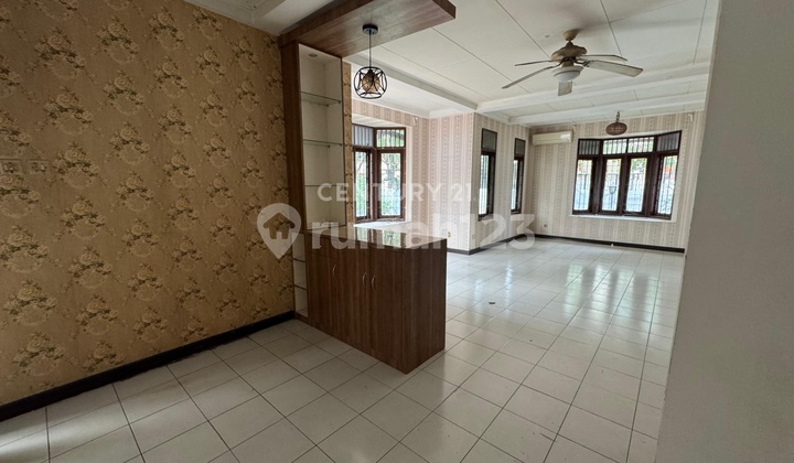 Rumah Strategis Posisi Hook Di Sektor 5 Bintaro  2