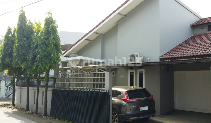 Rumah 2 Lantai SHM di Palem Puri Dekat Bintaro Jaya Ada Tamannya