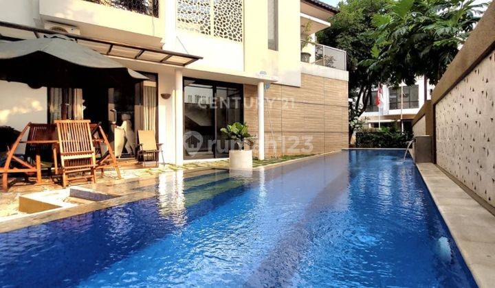 Rumah Mewah Modern Ada Swim Pool Di Sektor 7 Bintaro Gb14323 1