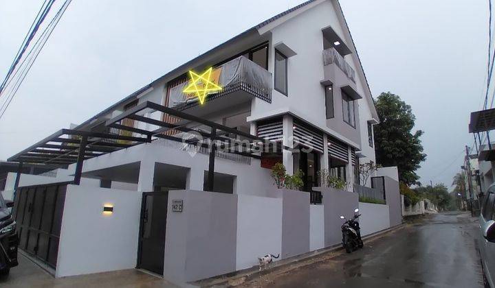 Rumah baru  hoek cakep adam malik ciledug 1