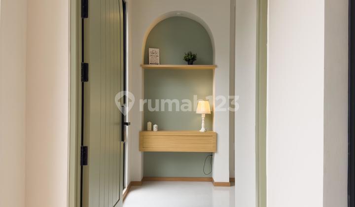 Semi-Furnished Modern Beautiful Hook House Ready to Occupy BSD Semi-Furnished Modern Beautiful Hook House Ready to Occupy BSD