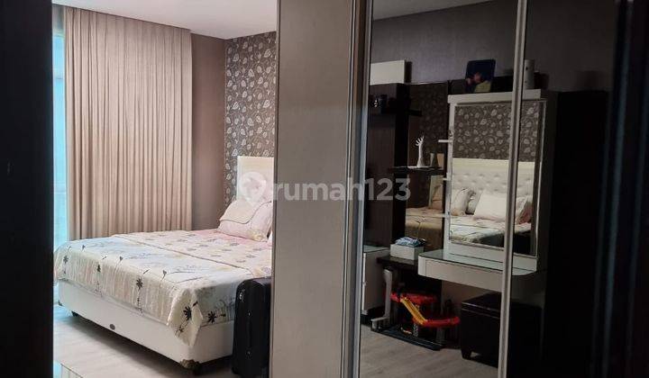 Disewakan Apartmen Central Park Tower Amandine Lantai Sedang 1