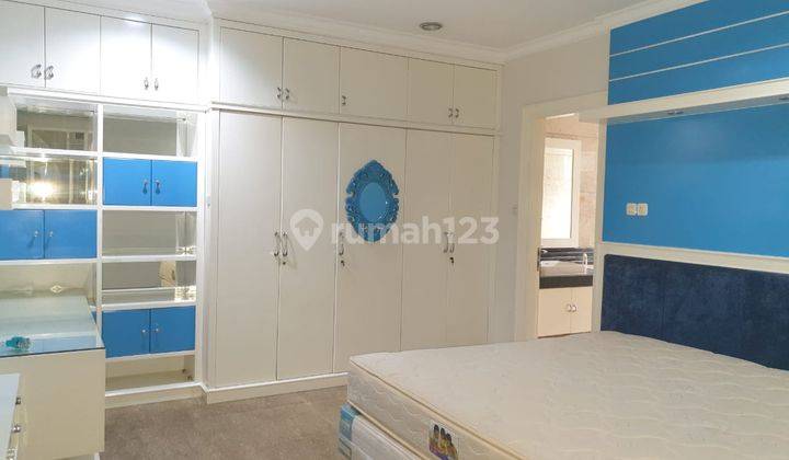 Sewa Rumah Pik 4 Kamar 10x23 Furnish Bagus Rapi Dekat Pasar Pik 1