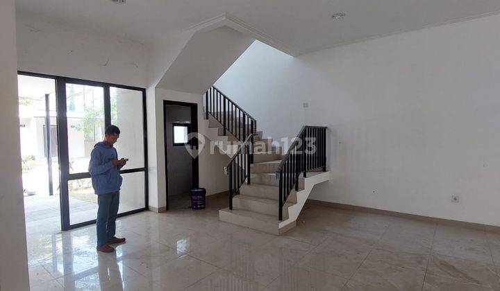 Rumah Murah Pik2 Milenial 3 Kamar 2 Lantai 8x15 Baru 1