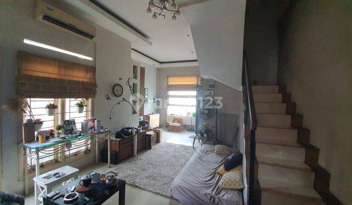 Rumah Bagus 2 Lantai di Jati Asih
