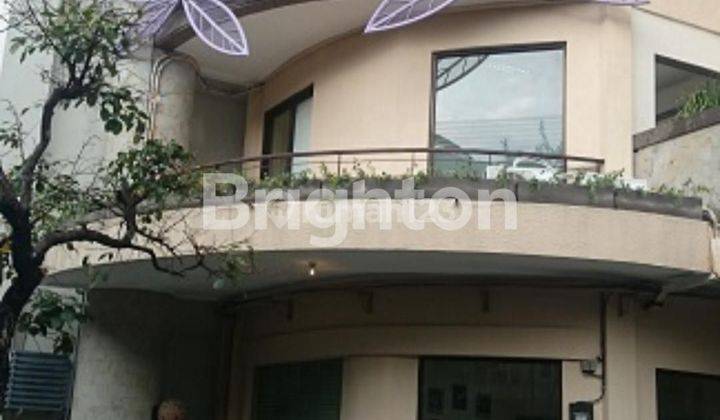 Ruko Mewah Di Pertokoan Premium di Central Parkir Kuta 1