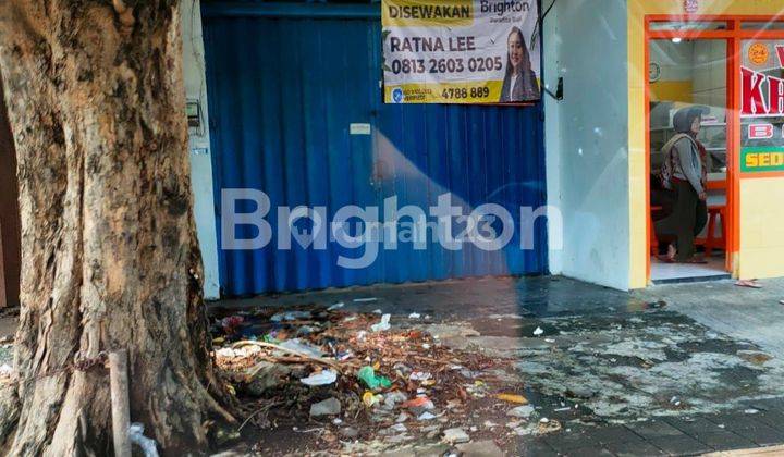 Ruko 3 Lantai di Dekat Pasar Sanglah 1
